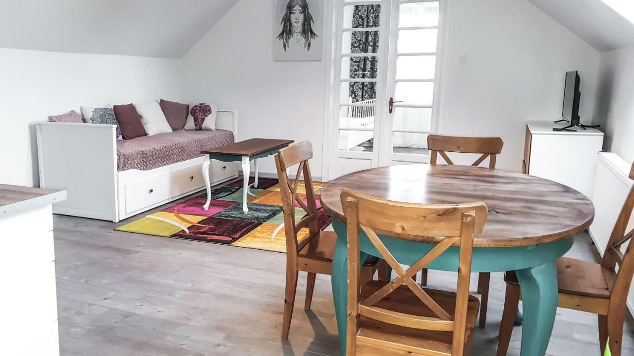 Boholand Apartman Eger Esterno foto